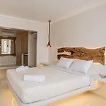 Elina And Gasthof Agios Stefanos (Mykonos)