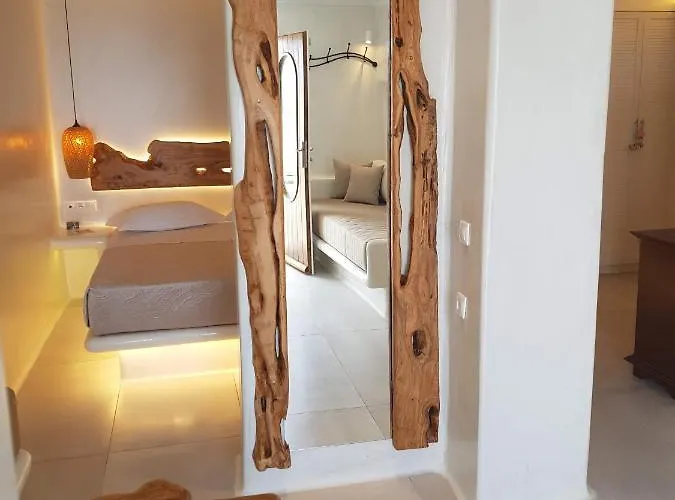 Elina And Агиос-Стефанос