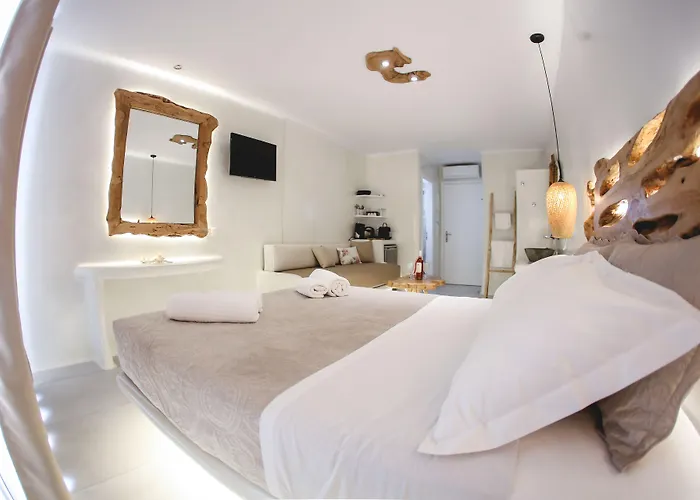 Elina And בית הארחה