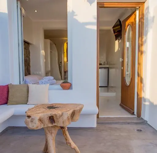 בית הארחה Elina And