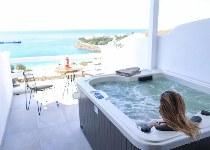 בית הארחה Elina And 4*